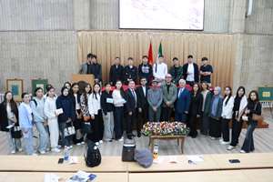 دانشگاه‌های بیشکک و آرابائف میزبان نمایشگاه و کارگاه خوشنویسی شد + عکس